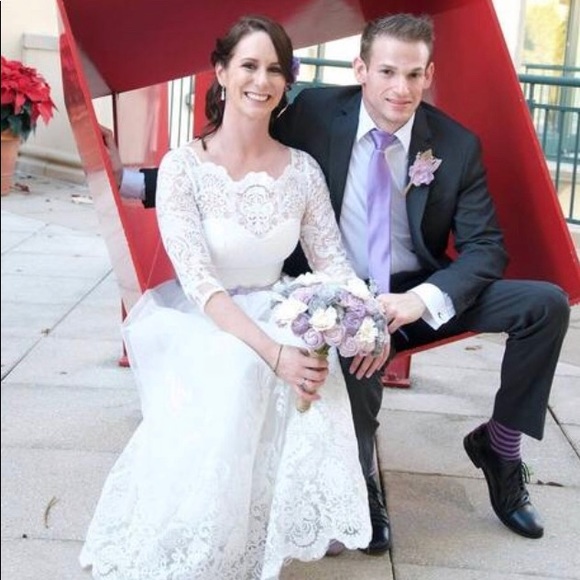White Lace Wedding Dress - Picture 3 of 7